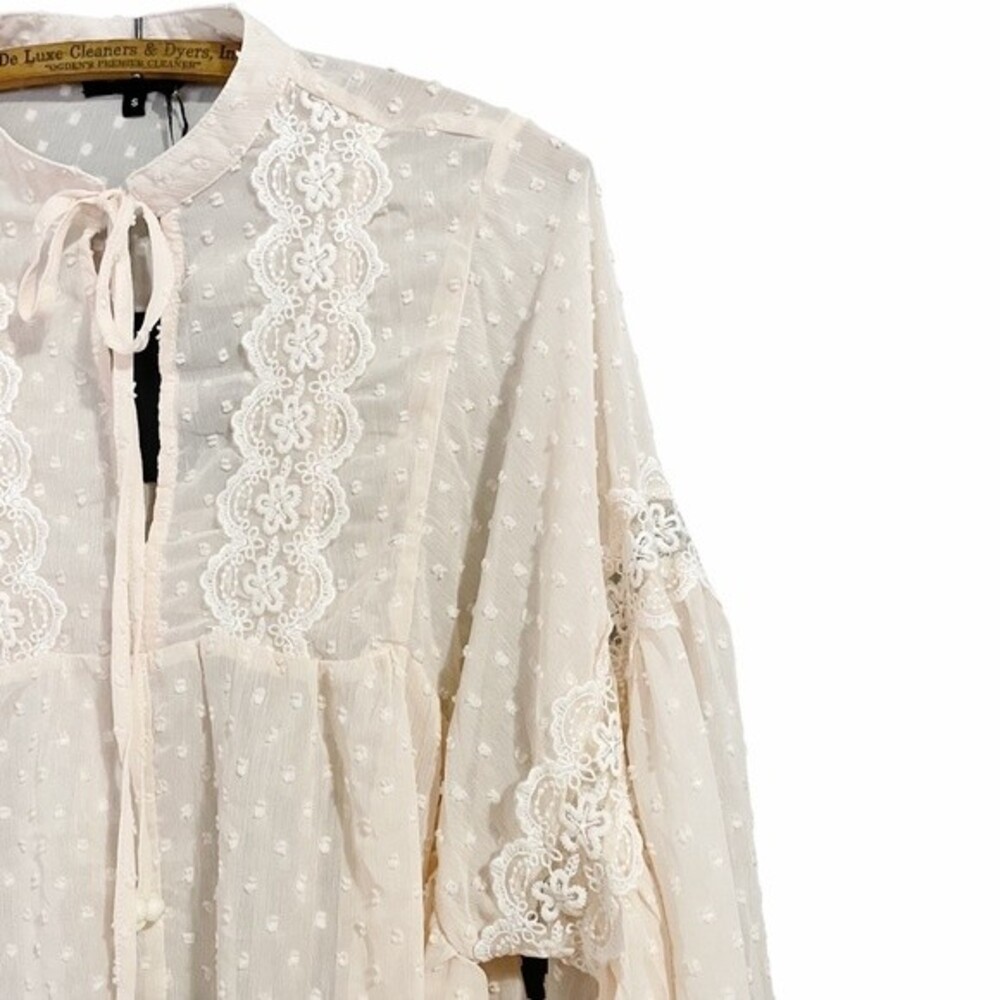 NWT Blue B Top Women’s Size Small Cream Lace Cottagecore Peasant Blouse Academia - Picture 5 of 11